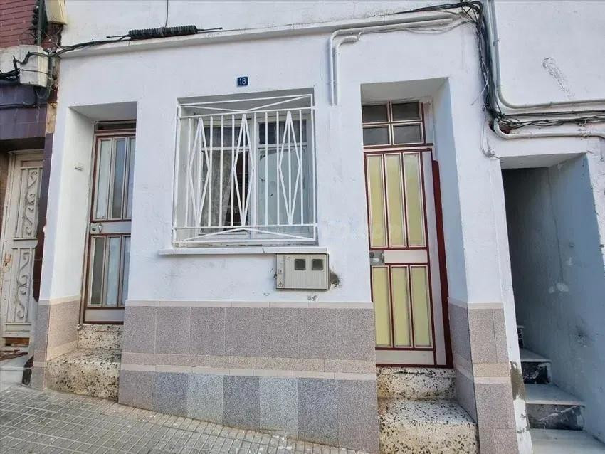 SE VENDE CASA OKUPADA en Calle Princep De Viana Nº 18 Terras - foto 2