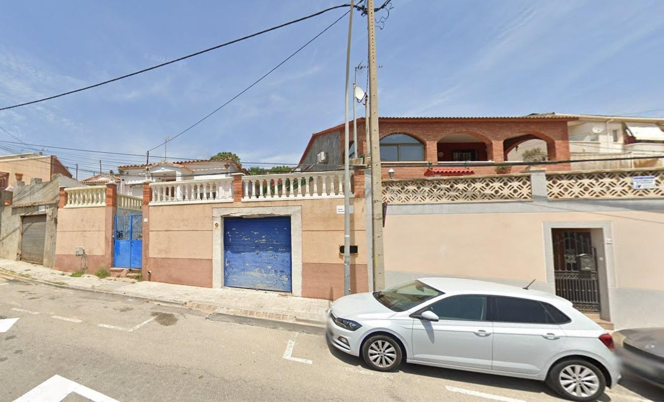 MARAVILLOSA CASA en Sant Vicenç dels Horts (Barcelona). - foto 2