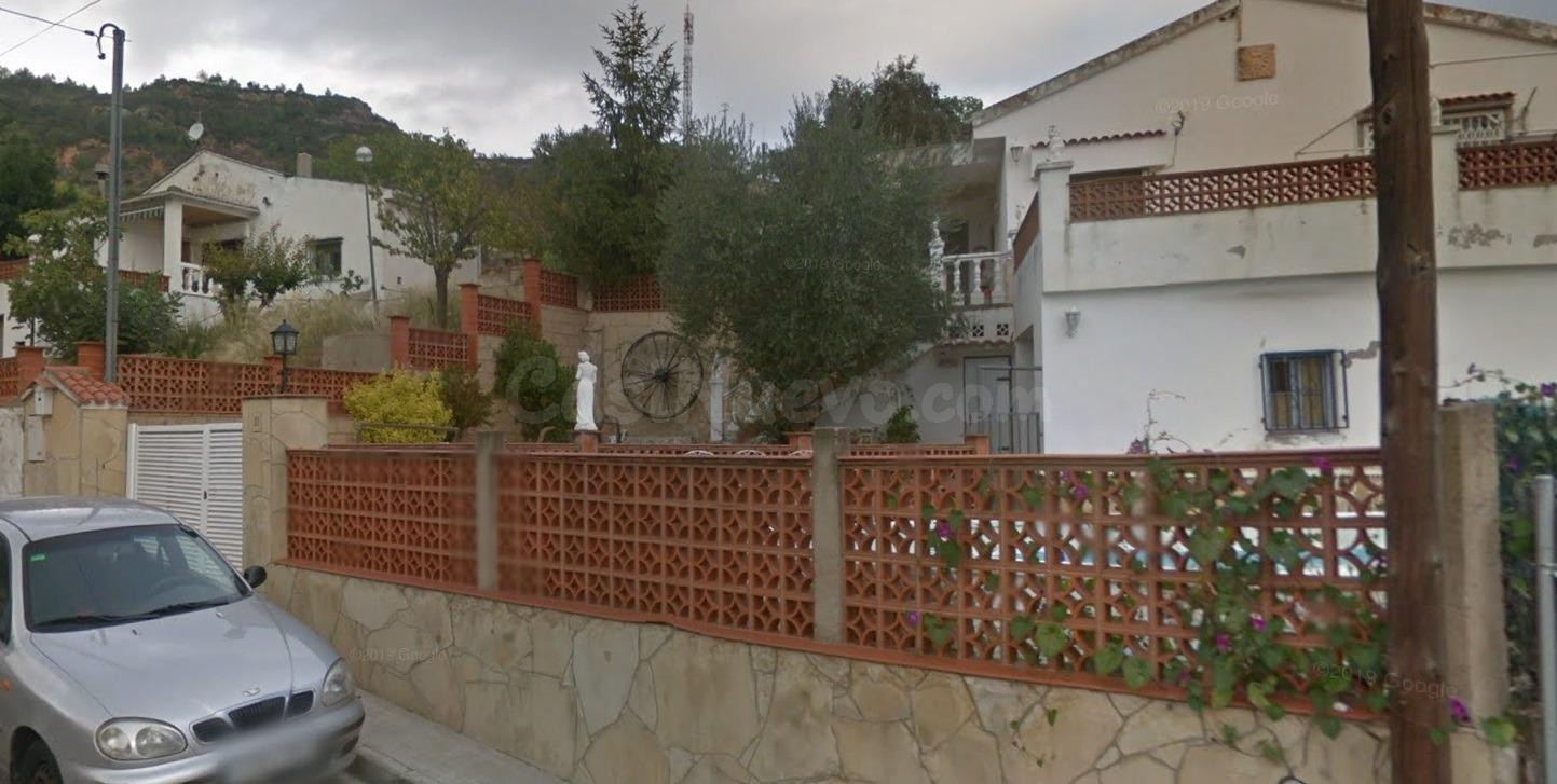 SE VENDE CASA OKUPADA en Segarra 10 de Vacarisses (Barcelona - foto 5