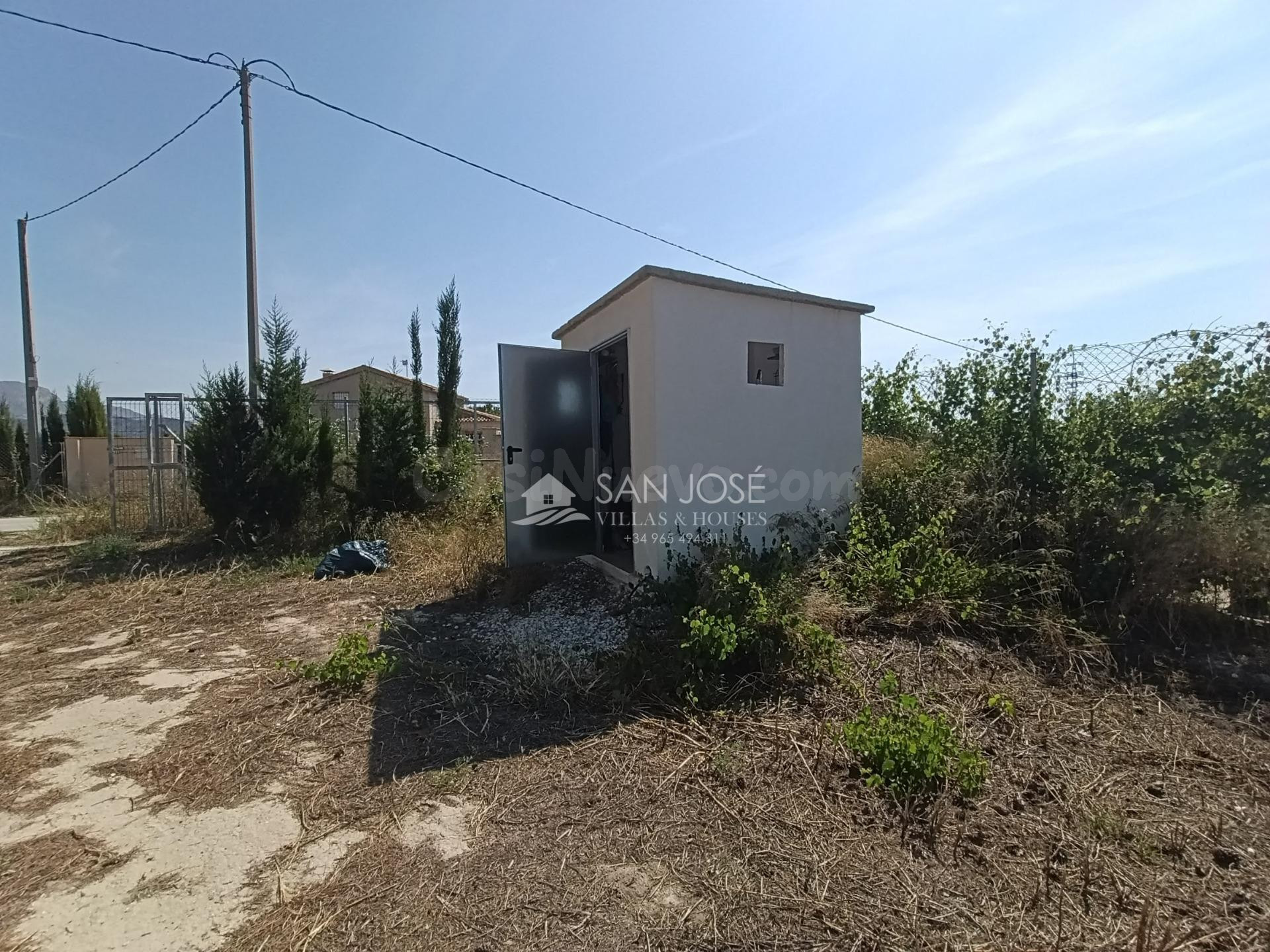 SE VENDE TERRENO RÚSTICO EN CAMPET (NOVELDA) A 1 MINUTO DEL 