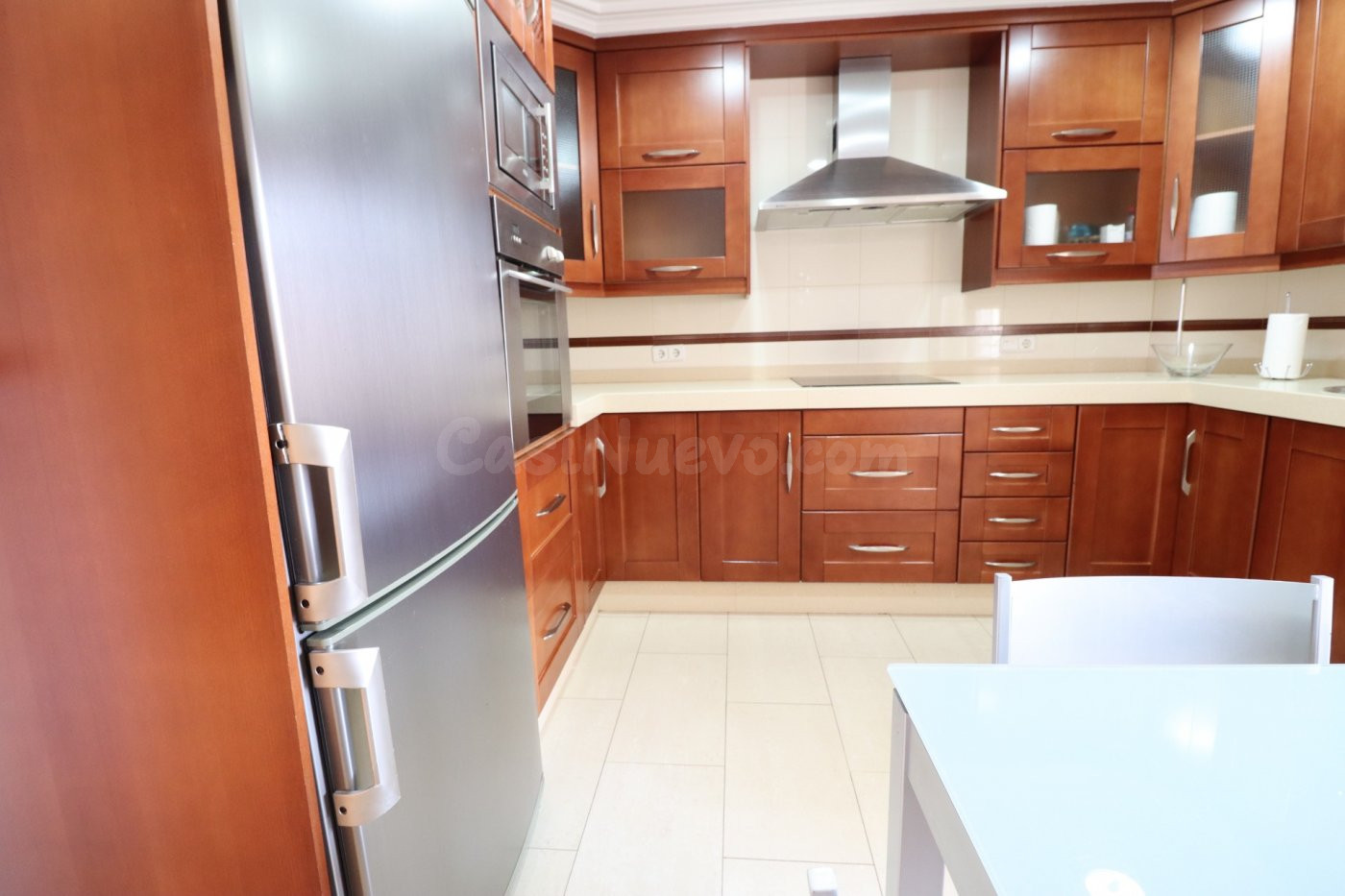 Vive a lo grande vivienda de 4 habitaciones- 3 Garajes -Tras - foto 5