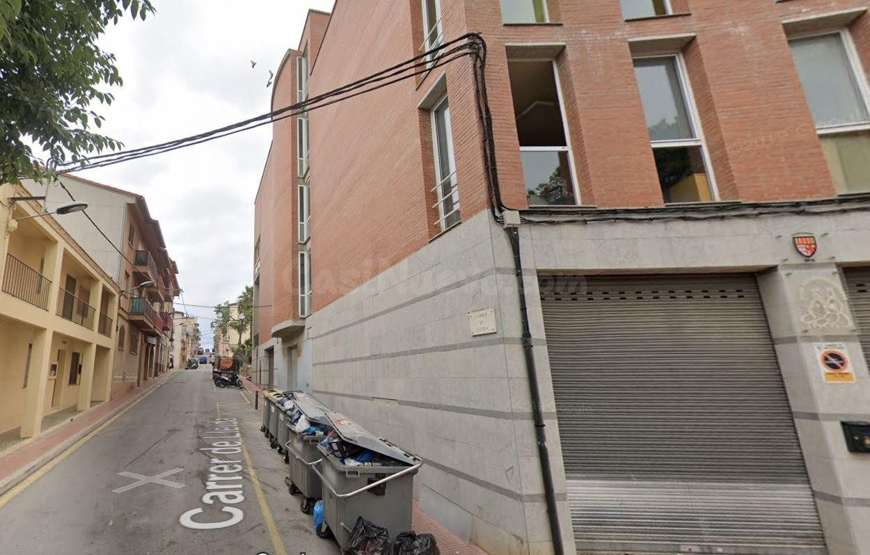 PISO OKUPADO EN VENTA EN Salvador Espriu Sant Feliu de Guíxo - foto 2