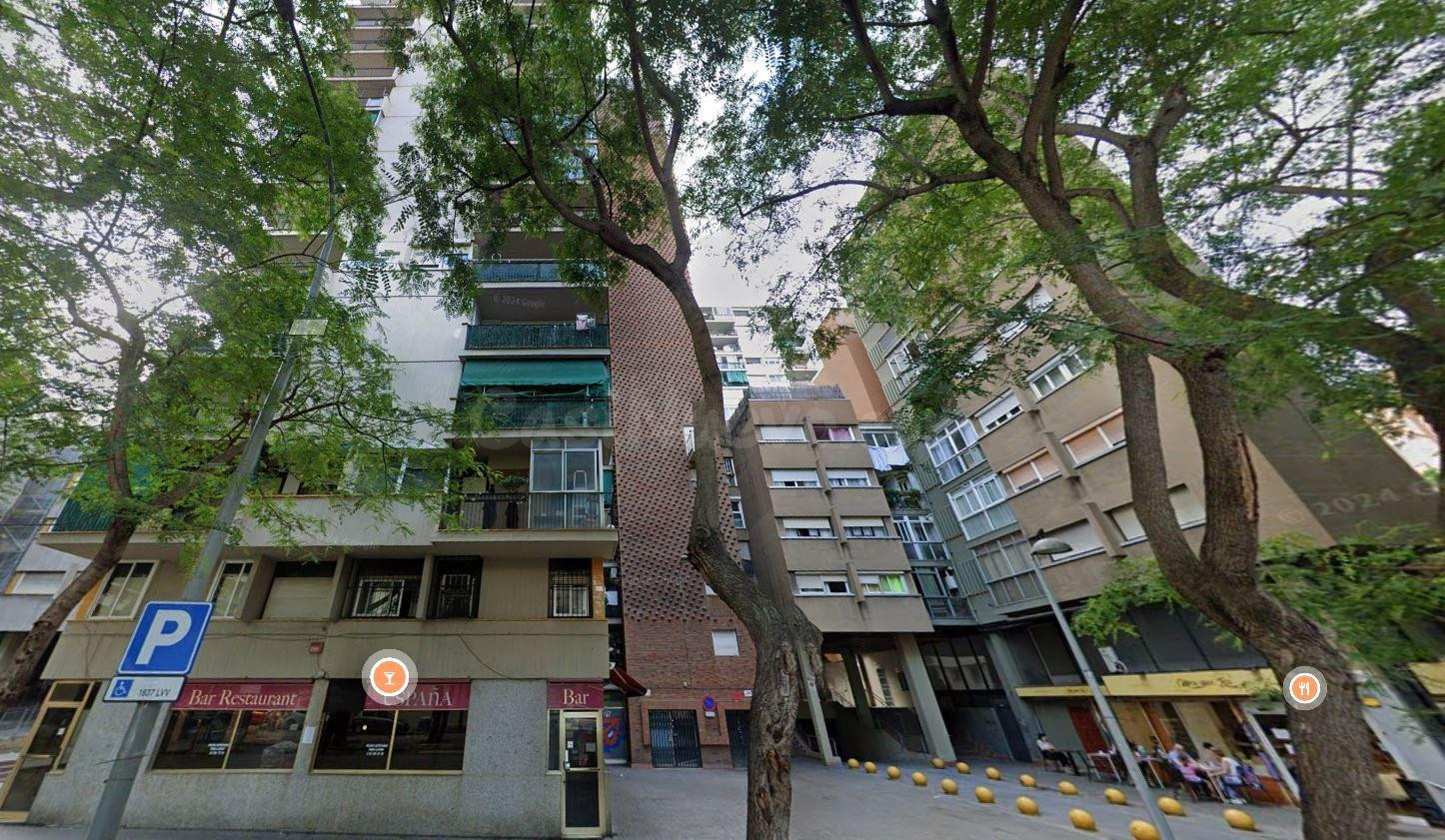 SE VENDE PISO OKUPADO EN C/MINERIA 24 (BARCELONA)