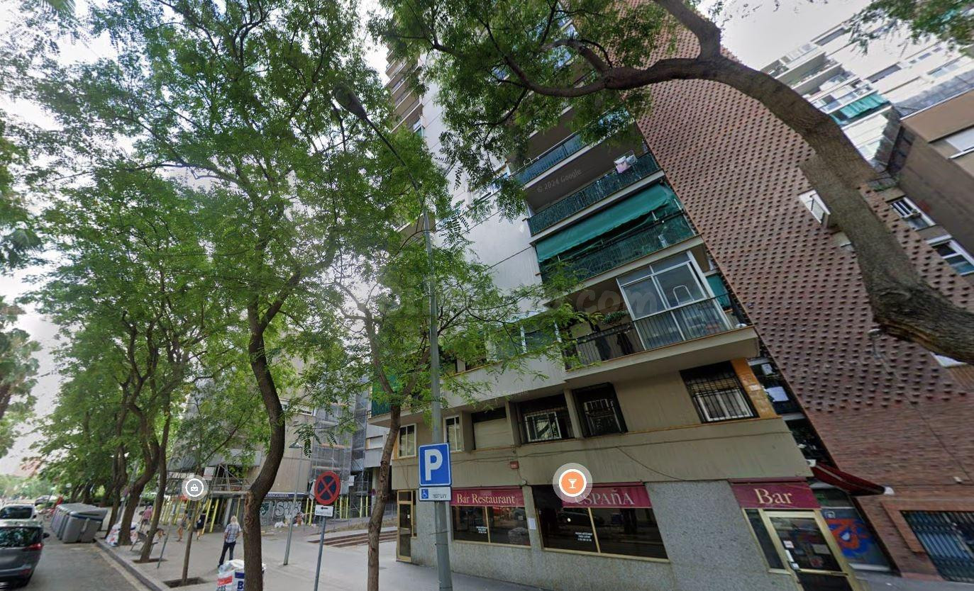 SE VENDE PISO OKUPADO EN C/MINERIA 24 (BARCELONA) - foto 2