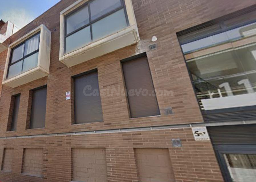 Se vende piso OKUPADO en Calle Solé i Puigdollers 114 de Tav - foto 2
