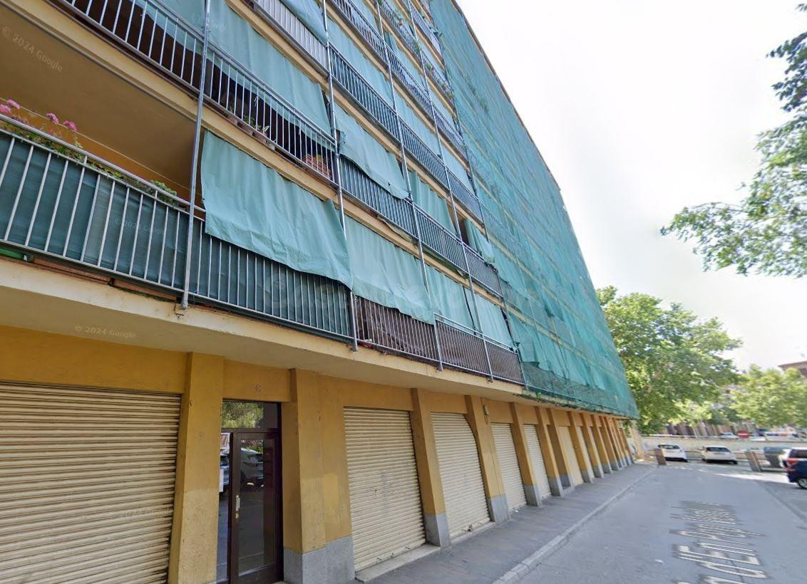 VENTA DE PISO OKUPADO EN VIC (BARCELONA) - foto 2