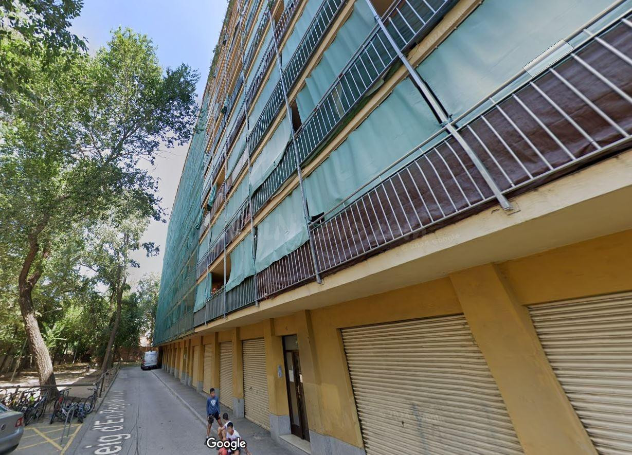 VENTA DE PISO OKUPADO EN VIC (BARCELONA) - foto 3