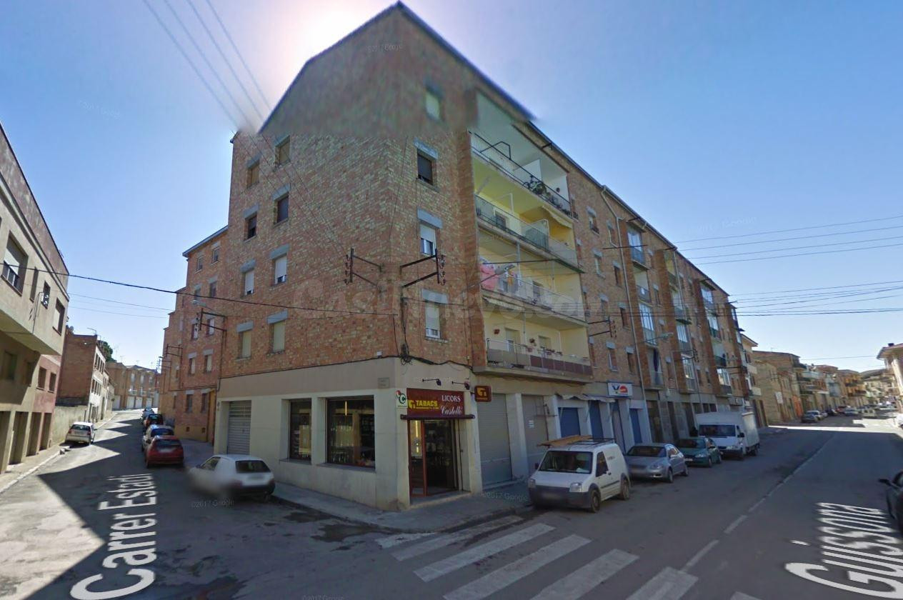 Se vende piso OKUPADO en Guissona Cervera (Lleida)