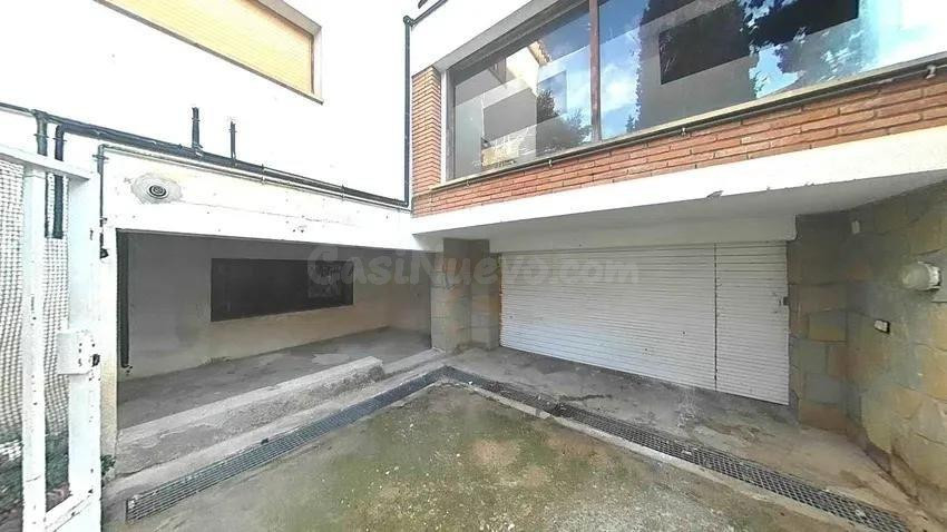 Se vende chalet OKUPADO en Vilassar de Dalt (Barcelona) - foto 3
