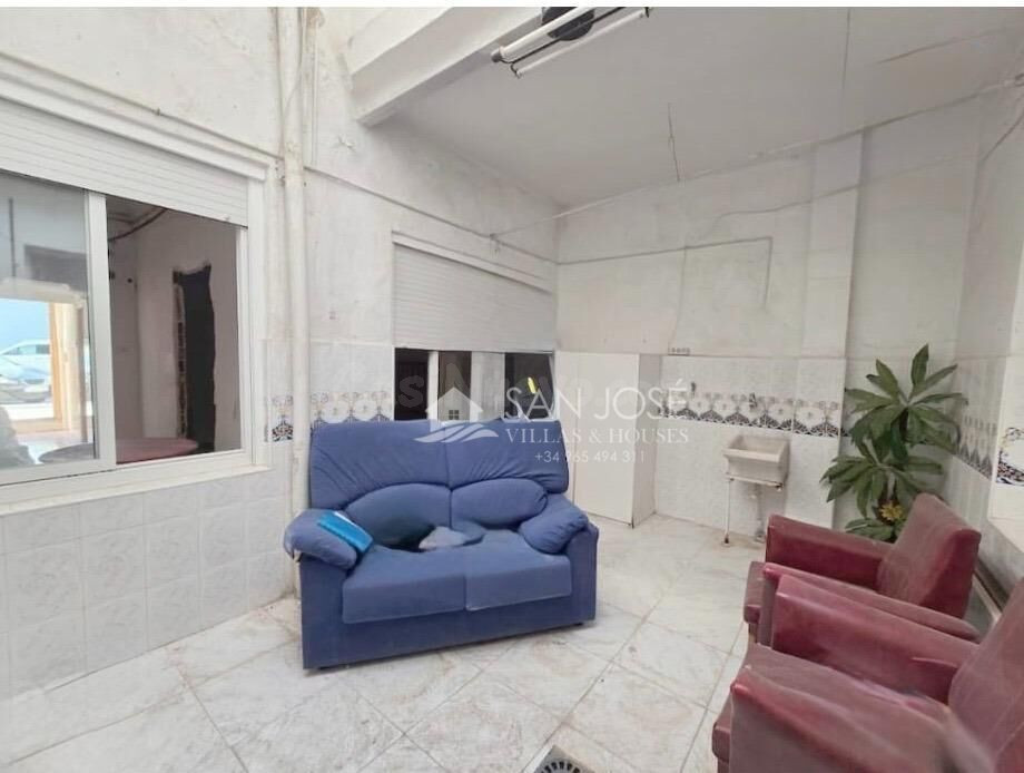 SE VENDE CASA ADOSADA EN ASPE - POSIBILIDAD VENTA APLZADA- - foto 4