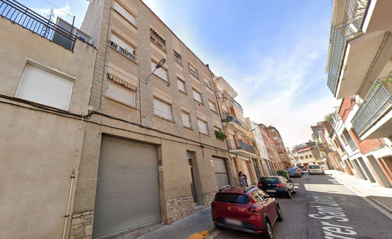 Se vende piso OKUPADO en Santa Margarida de Montbuí (Barcelo - foto 3