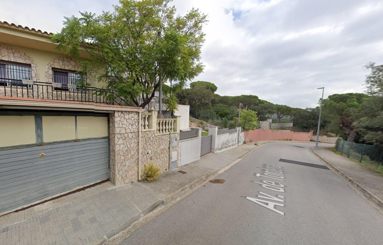 Se vende casa OKUPADA en Avenida de Tordera 14 en Tordera (B