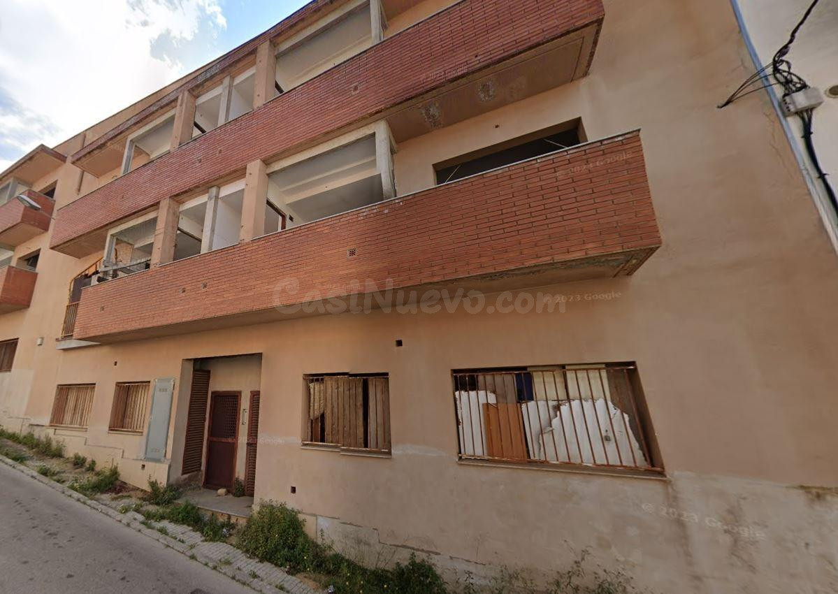 Se vende piso OKUPADO en Calle Ramón Y Cajal 31 de Tordera ( - foto 3