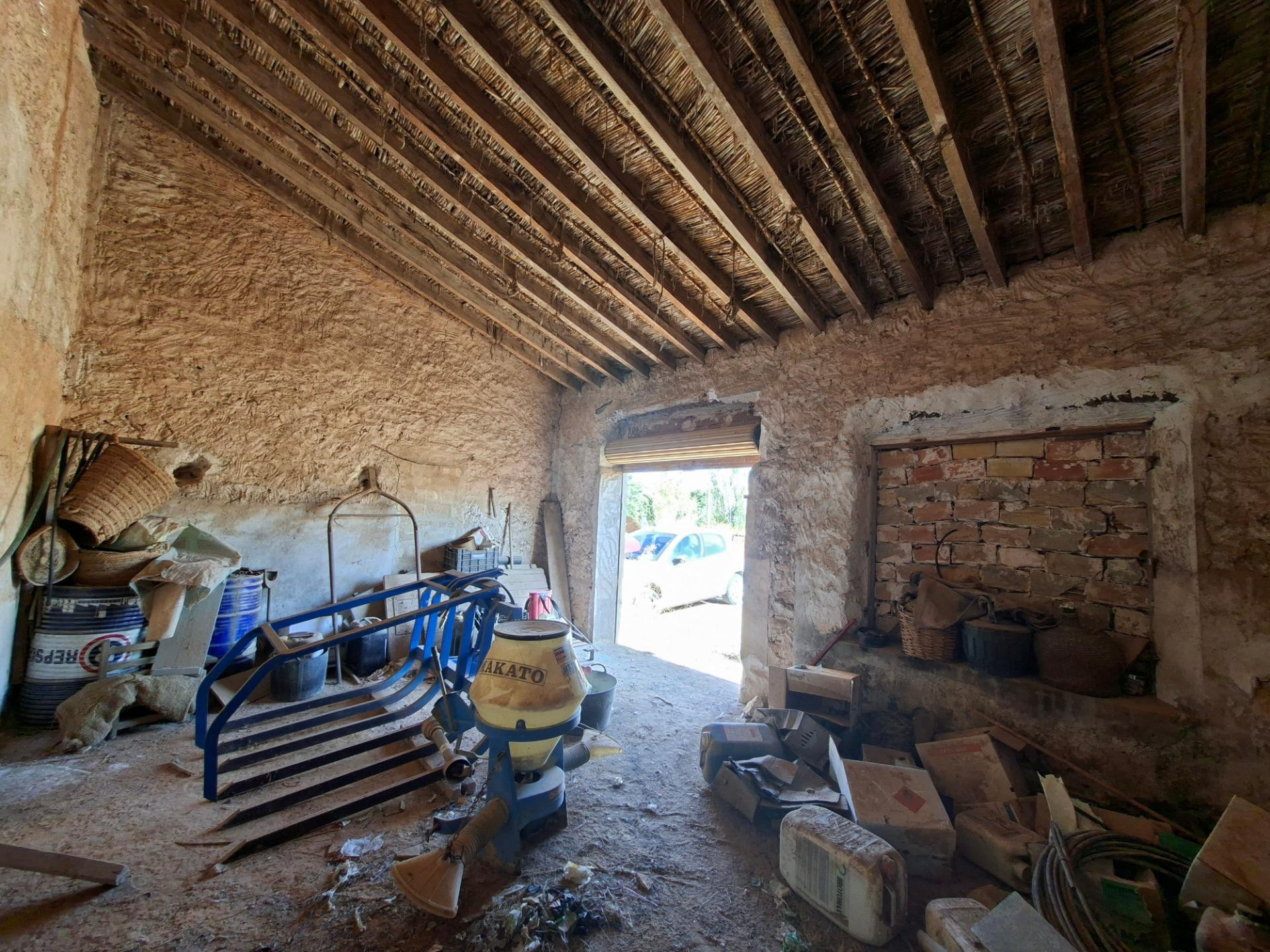 ¡ CASA CON TERRENO EN ALGUEÑA !