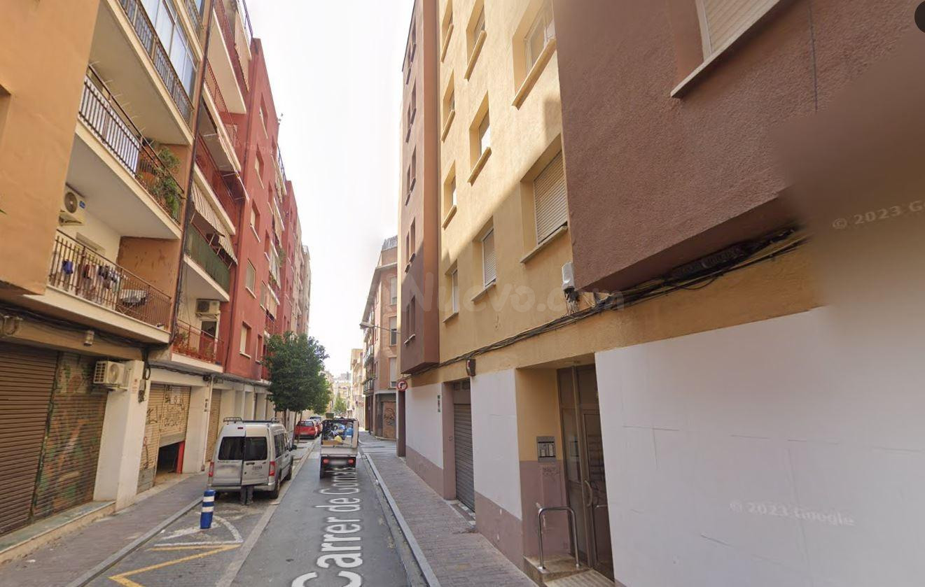 Se vende piso OKUPA en Reus (Tarragona)