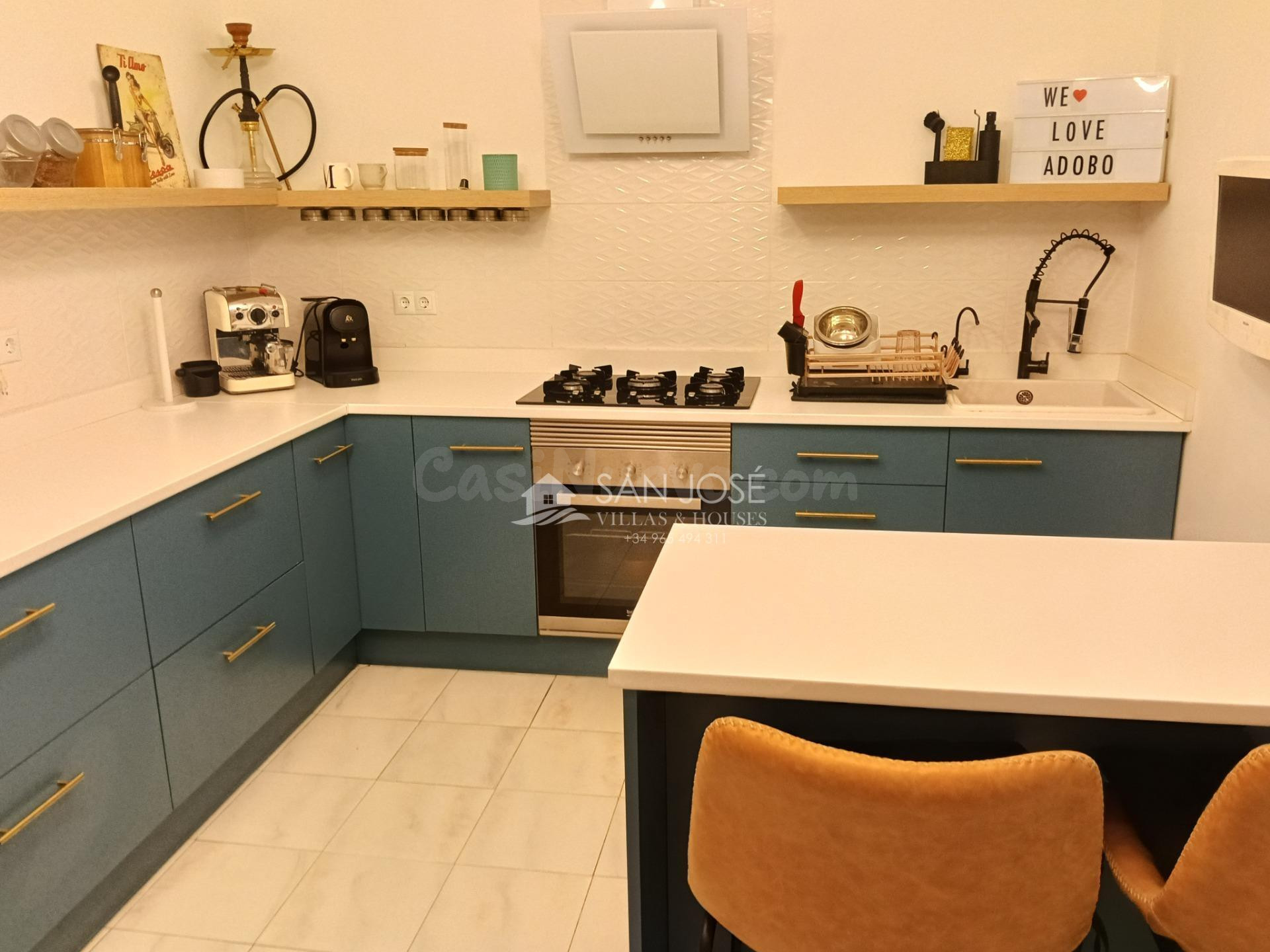 SE VENDE PRIMER PISO EN ASPE EN BUEN ESTADO