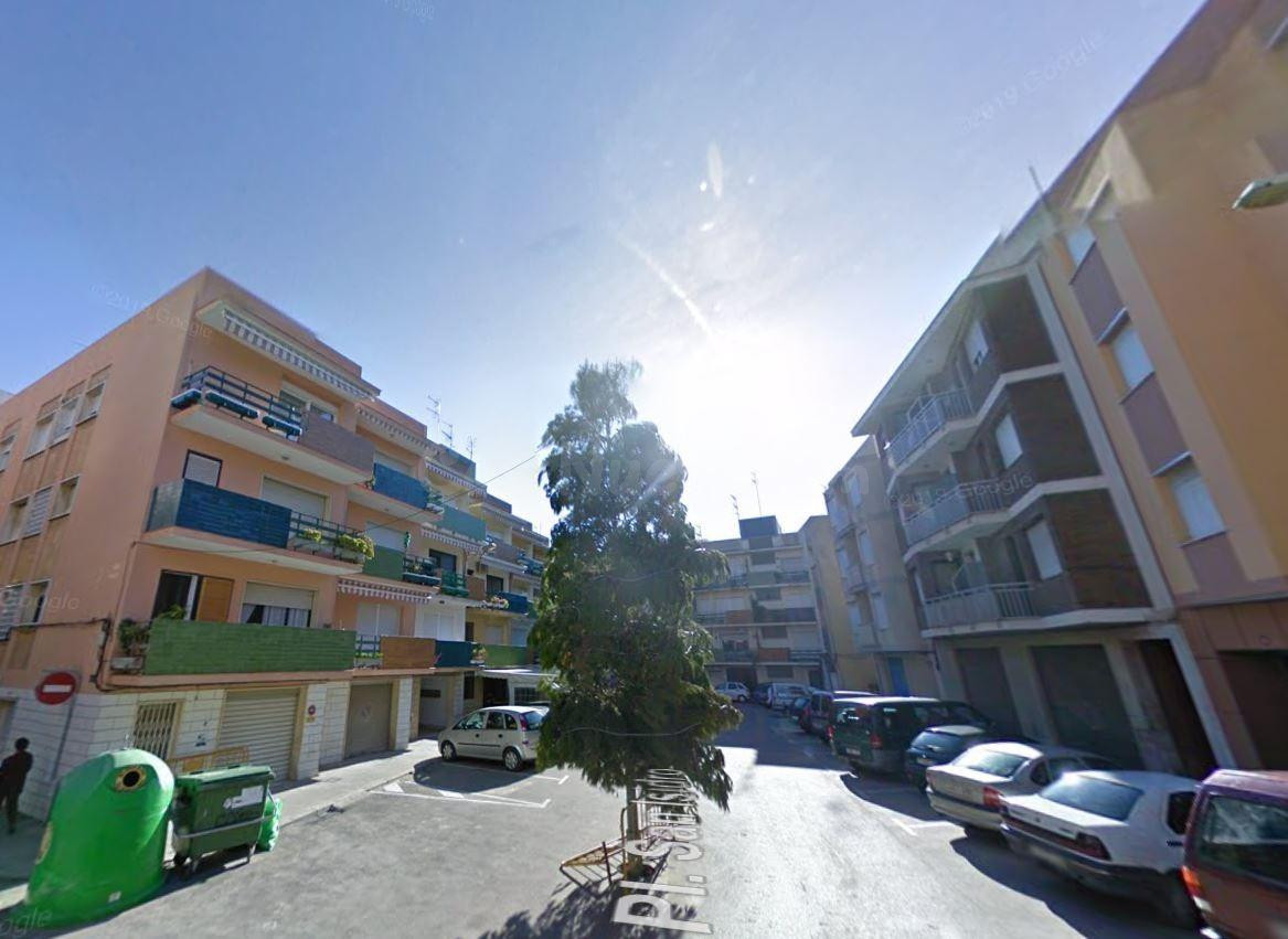 Se vende piso OKUPADO en Peñíscola (Castellón) - foto 2