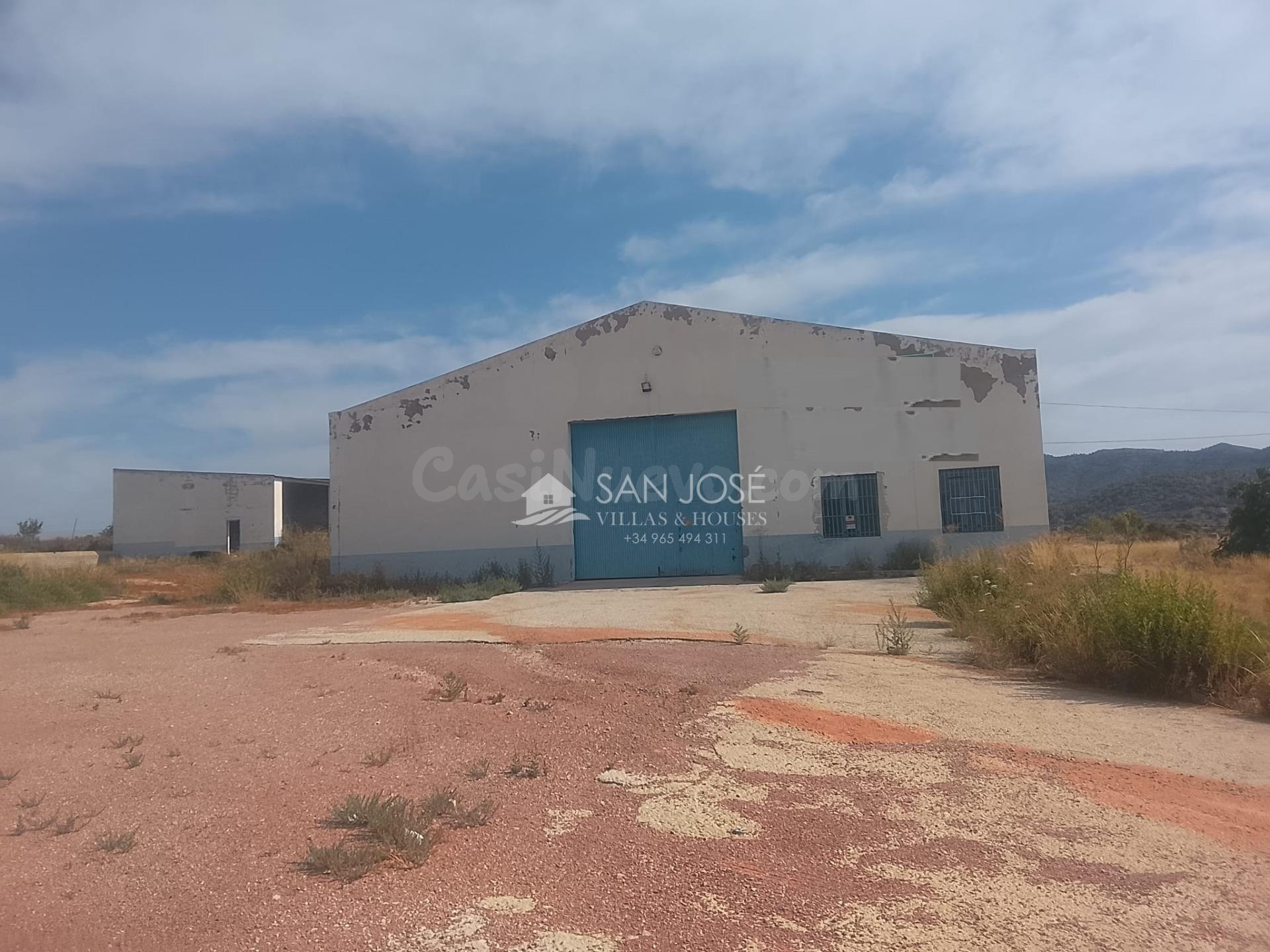 NAVE INDUSTRIAL VALLADA EN LA ROMANA