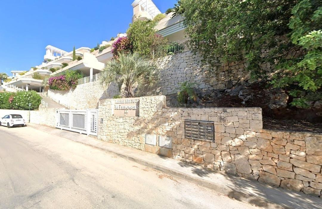 Se vende piso OKUPADO en Pedreguer (Alicante).