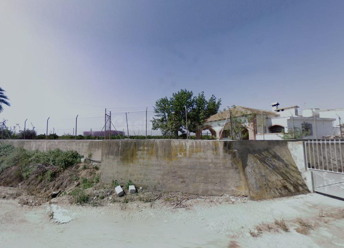 Se vende casa independiente OKUPA en Alberic (Valencia). - foto 4