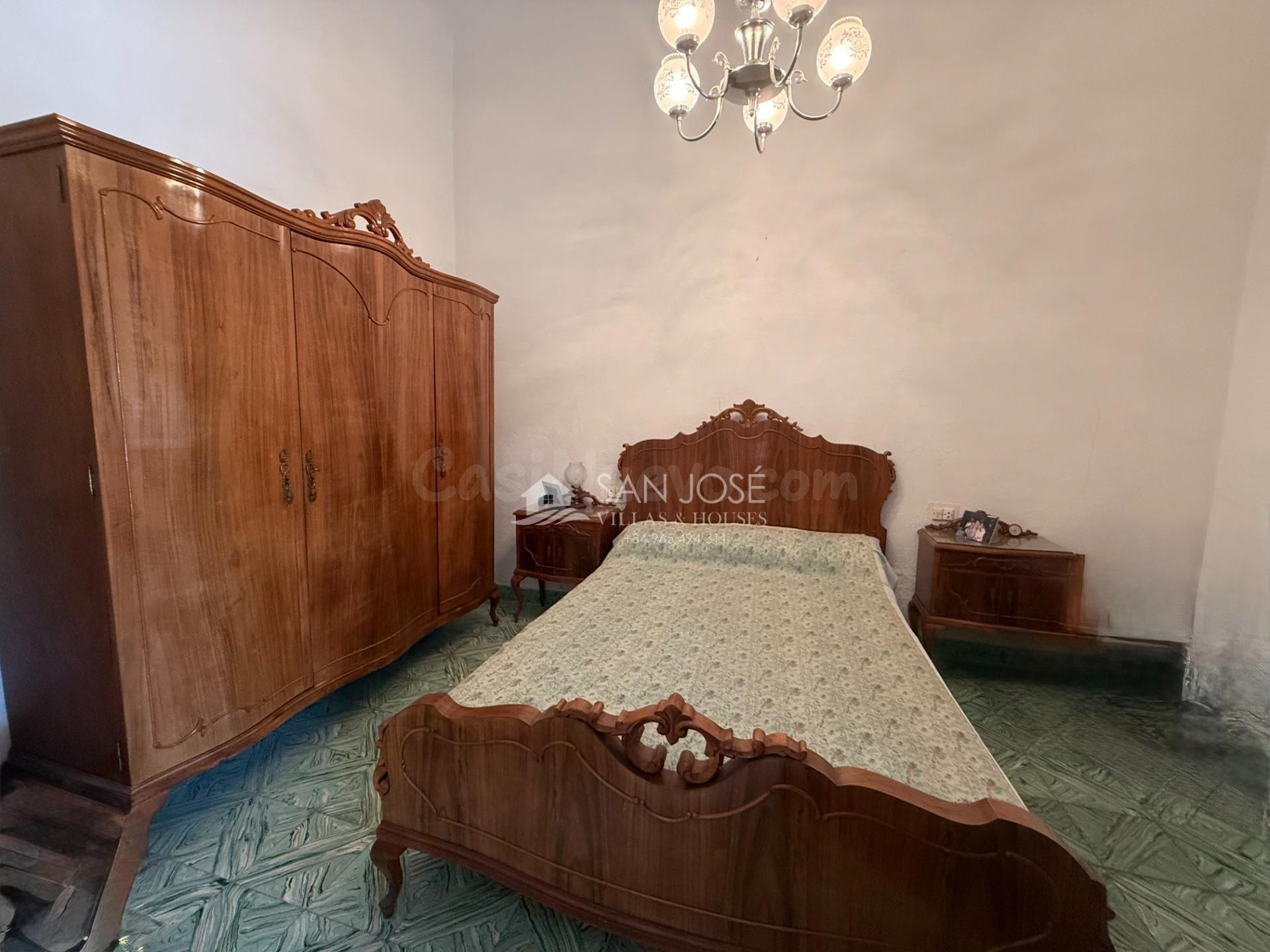 SE VENDE CASERÓN EN LA PARTIDA DE LA ALCANÁ DE LA ROMANA - foto 4