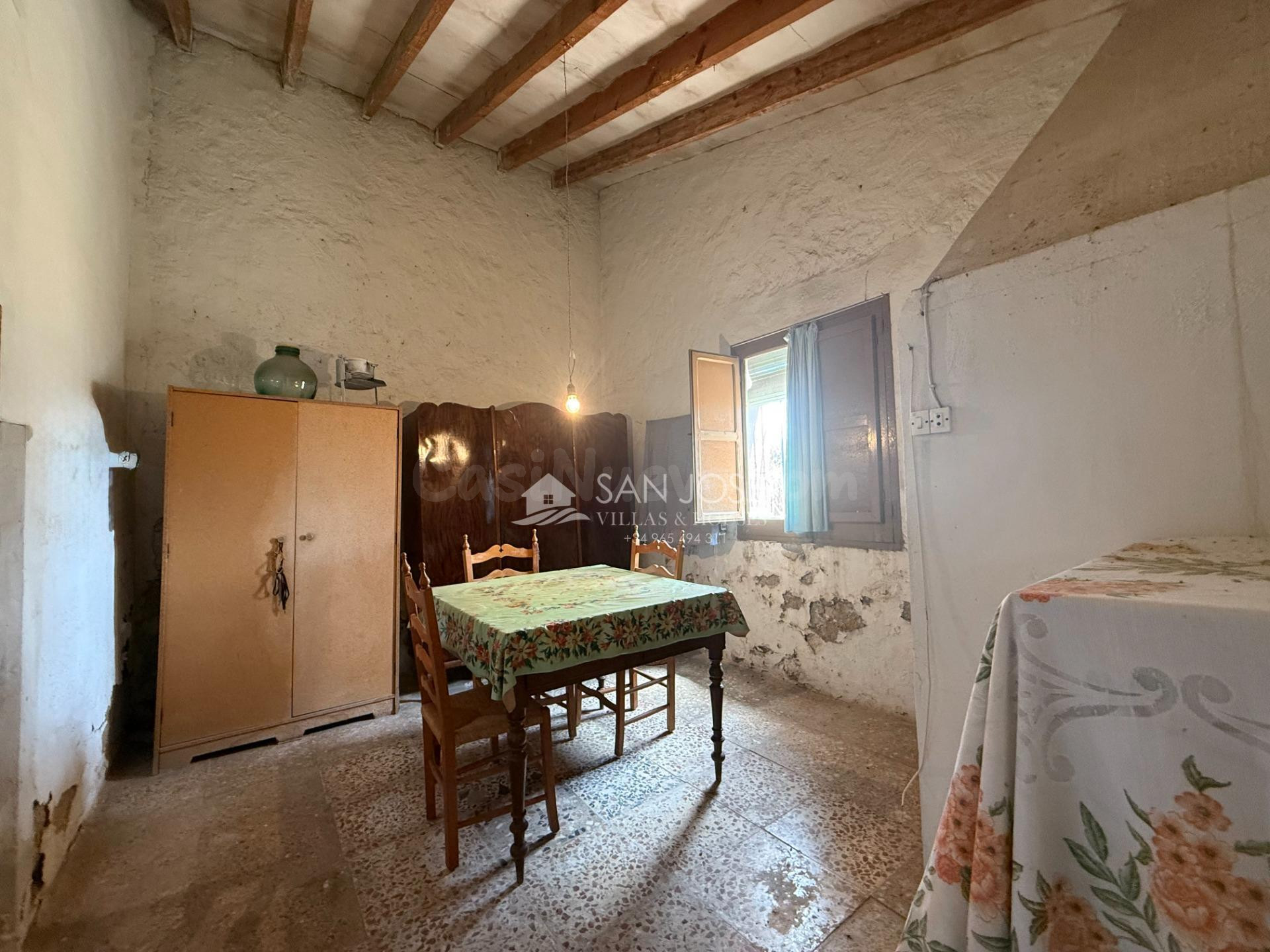 SE VENDE CASERÓN EN LA PARTIDA DE LA ALCANÁ DE LA ROMANA - foto 5