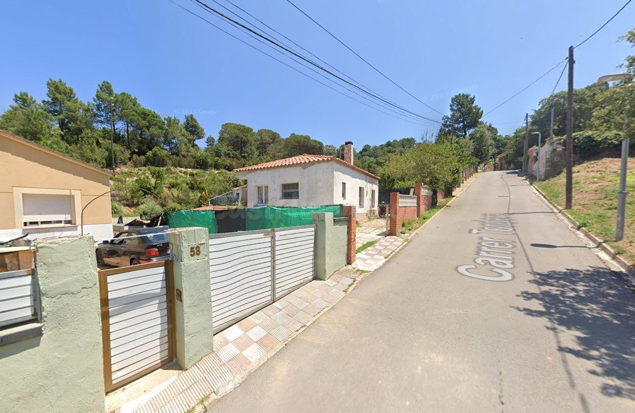 Se vende bungalow OKUPADO en Tordera Lloret de Mar (Girona) - foto 2