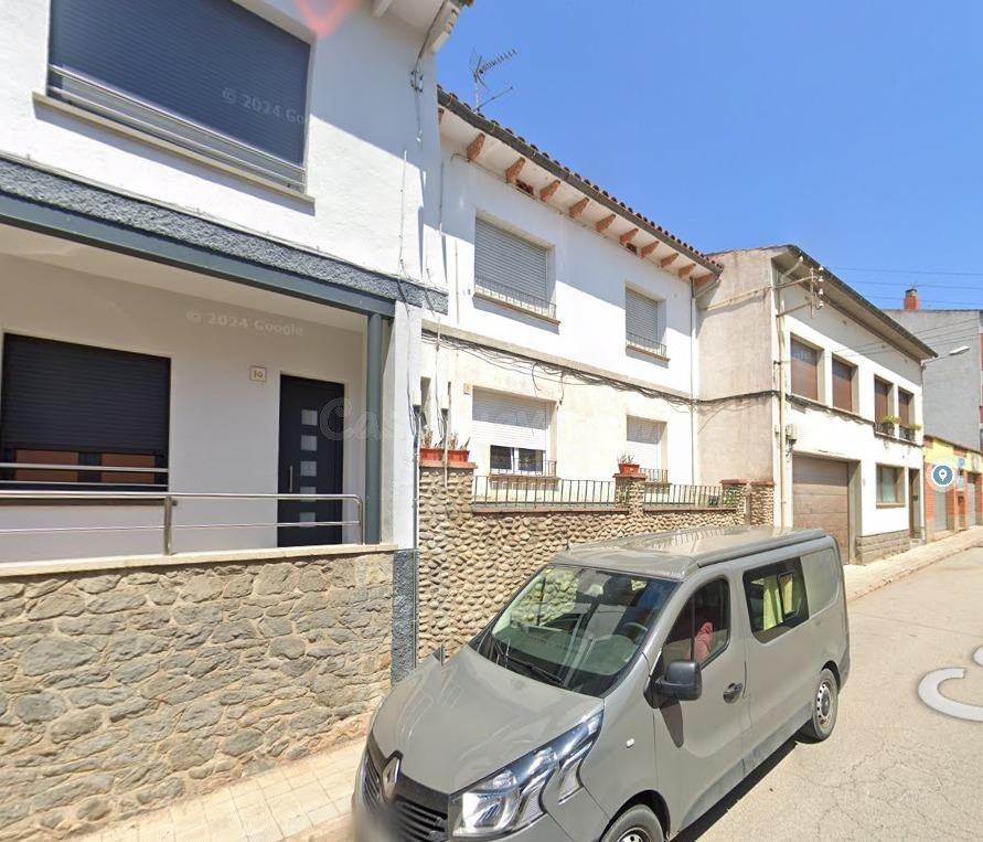 Se vende piso OKUPA en Roda de Ter (Barcelona). - foto 3