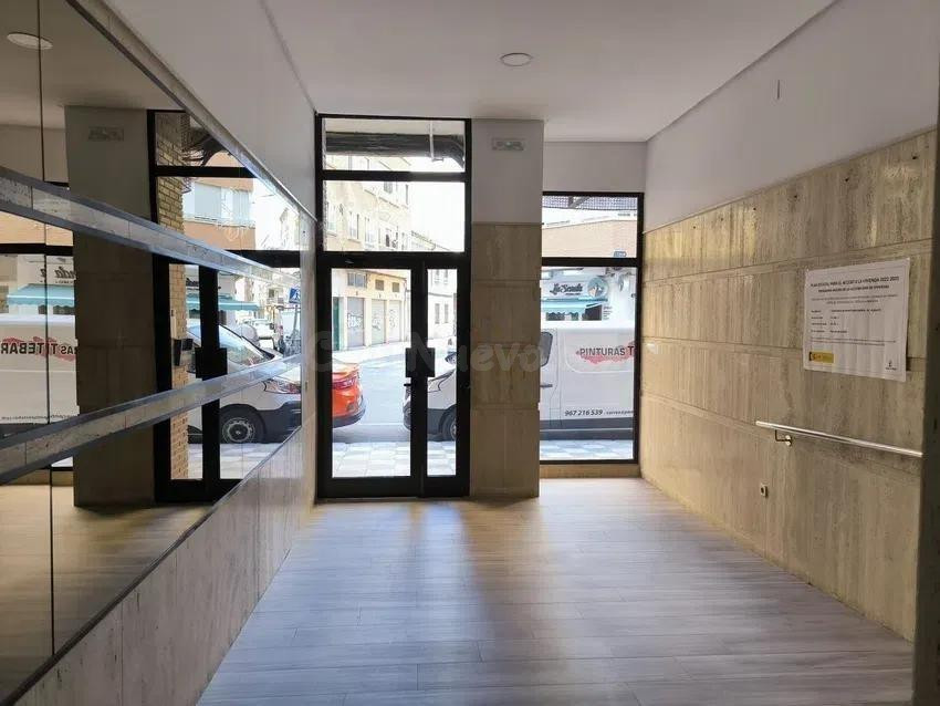Se vende piso OKUPADO en Calle Baños Nº 36 Albacete (Albacet