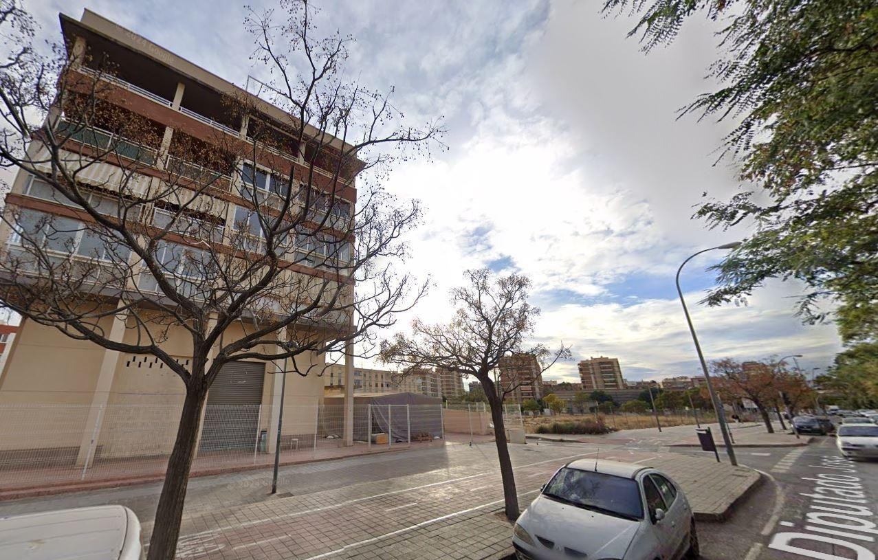 Se vende piso OKUPA en Alicante (Alicante). - foto 2