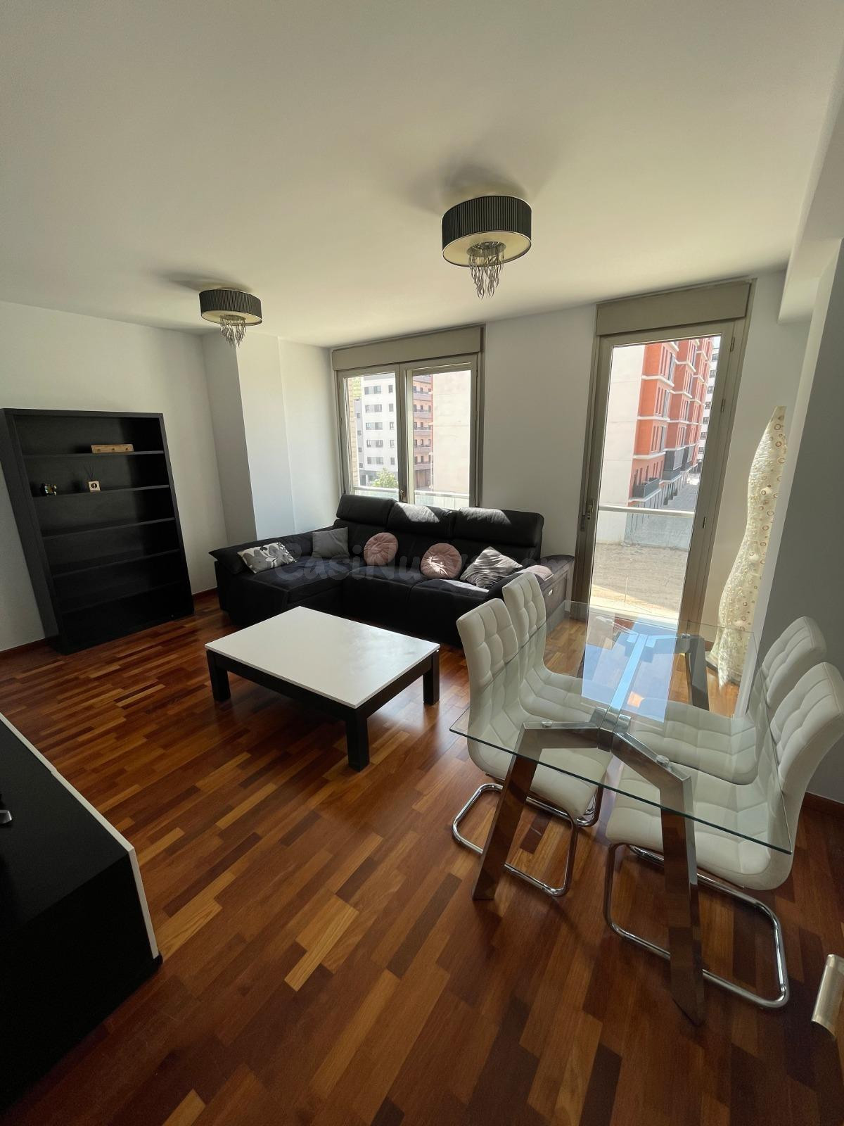 ¡Tu Nuevo Hogar Espera en Elche, Junto al Corte Inglés! ✨ - foto 3