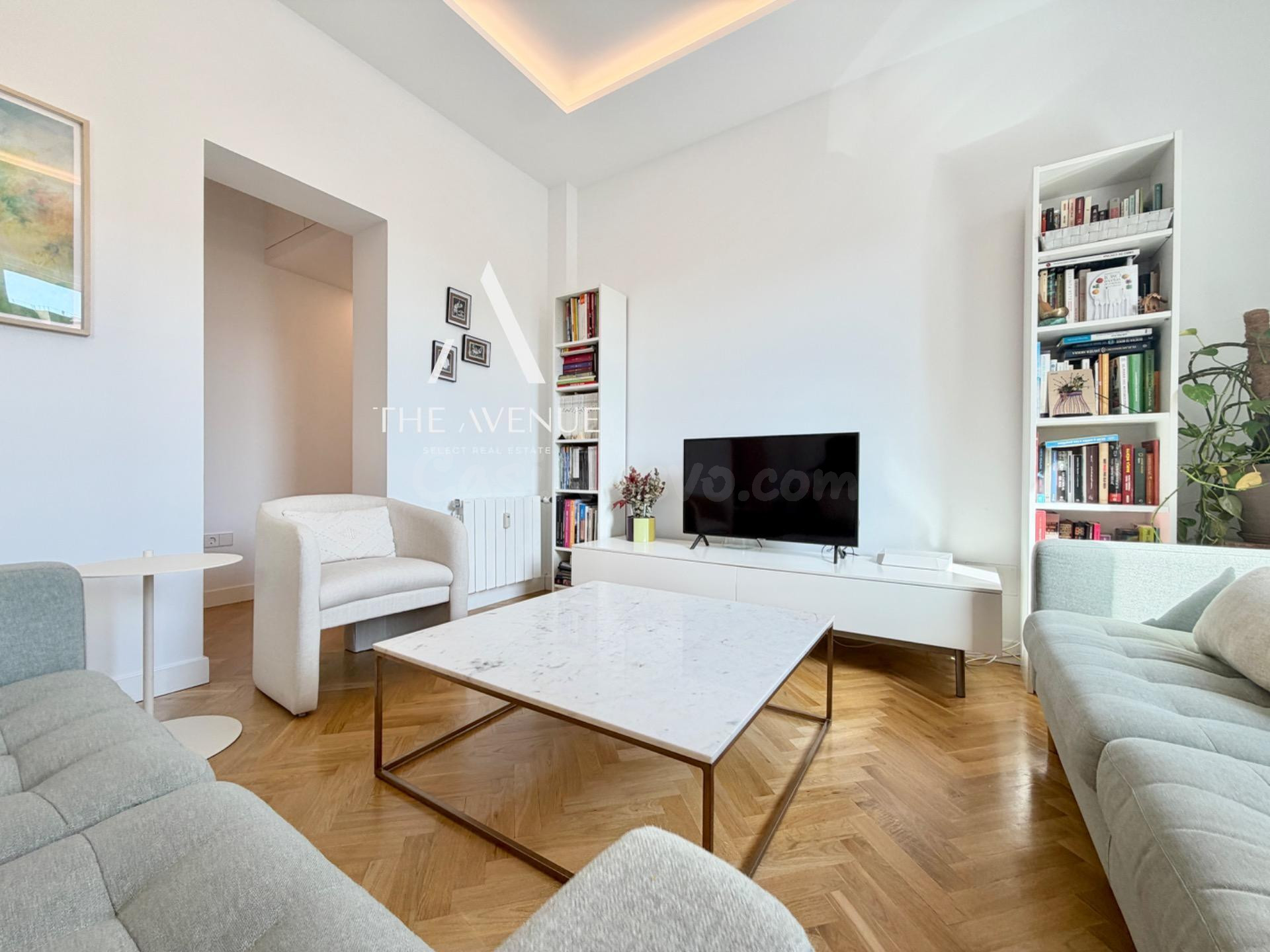 Vivienda con reforma integral del 2023 y altura de techos de - foto 5