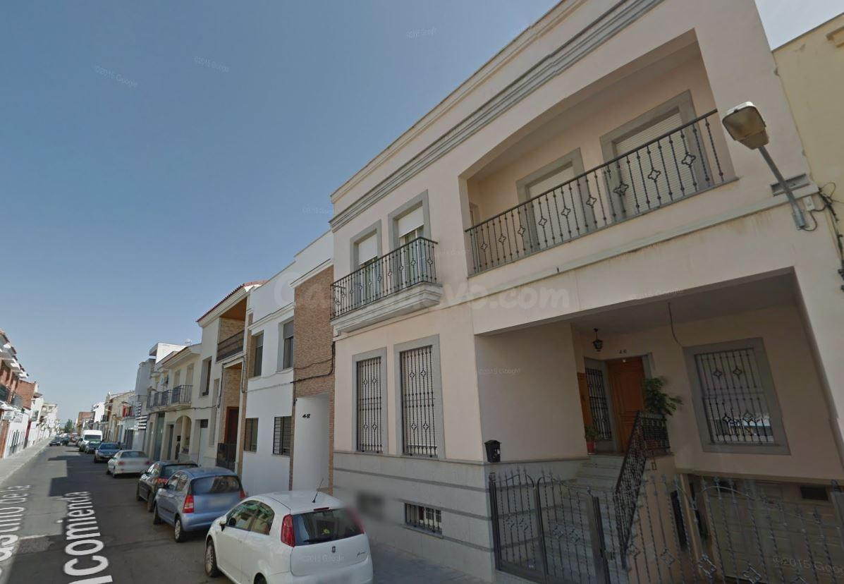 Se vende casa adosada OKUPA en Villanueva de la Serena (Bada