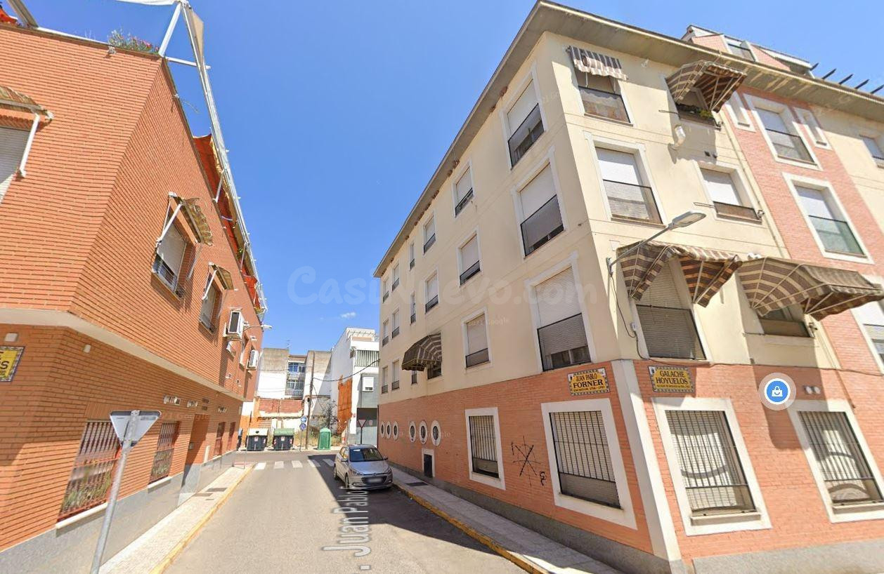 Se vende piso OKUPA en Badajoz (Badajoz). - foto 2