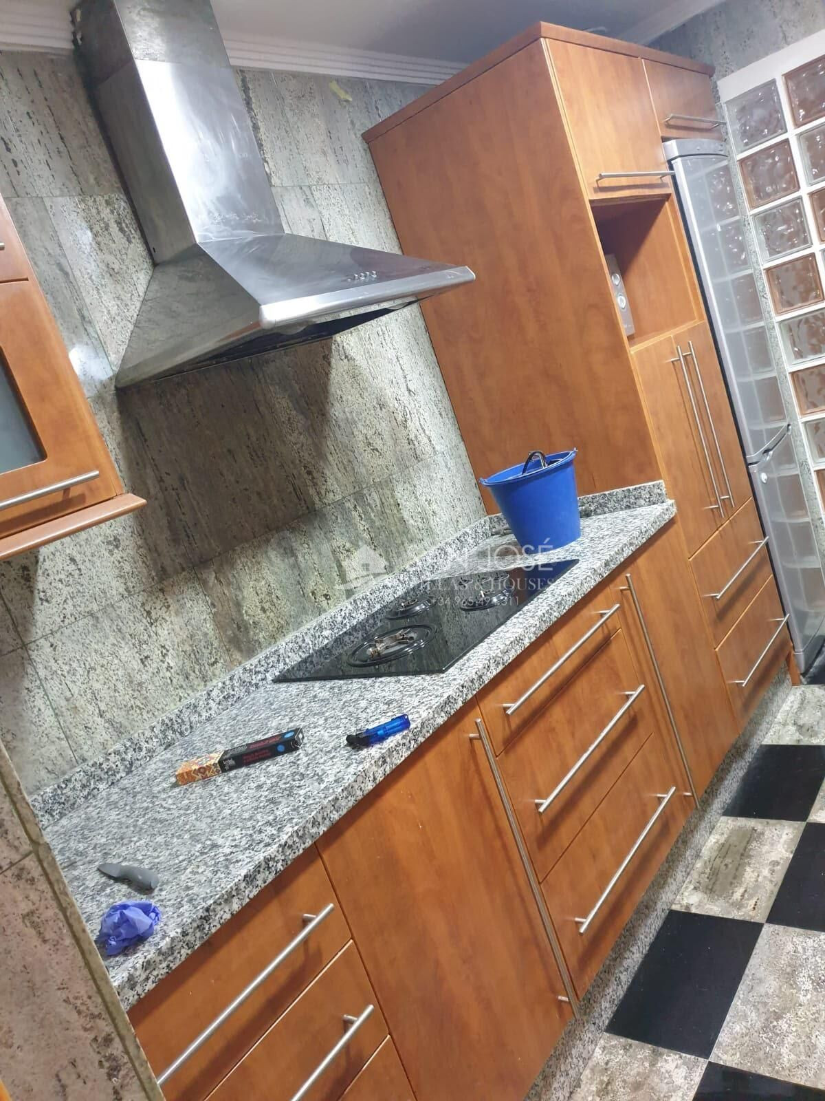 VENTA DE PISO EN NOVELDA, ZONA LEDUA PARK - foto 2