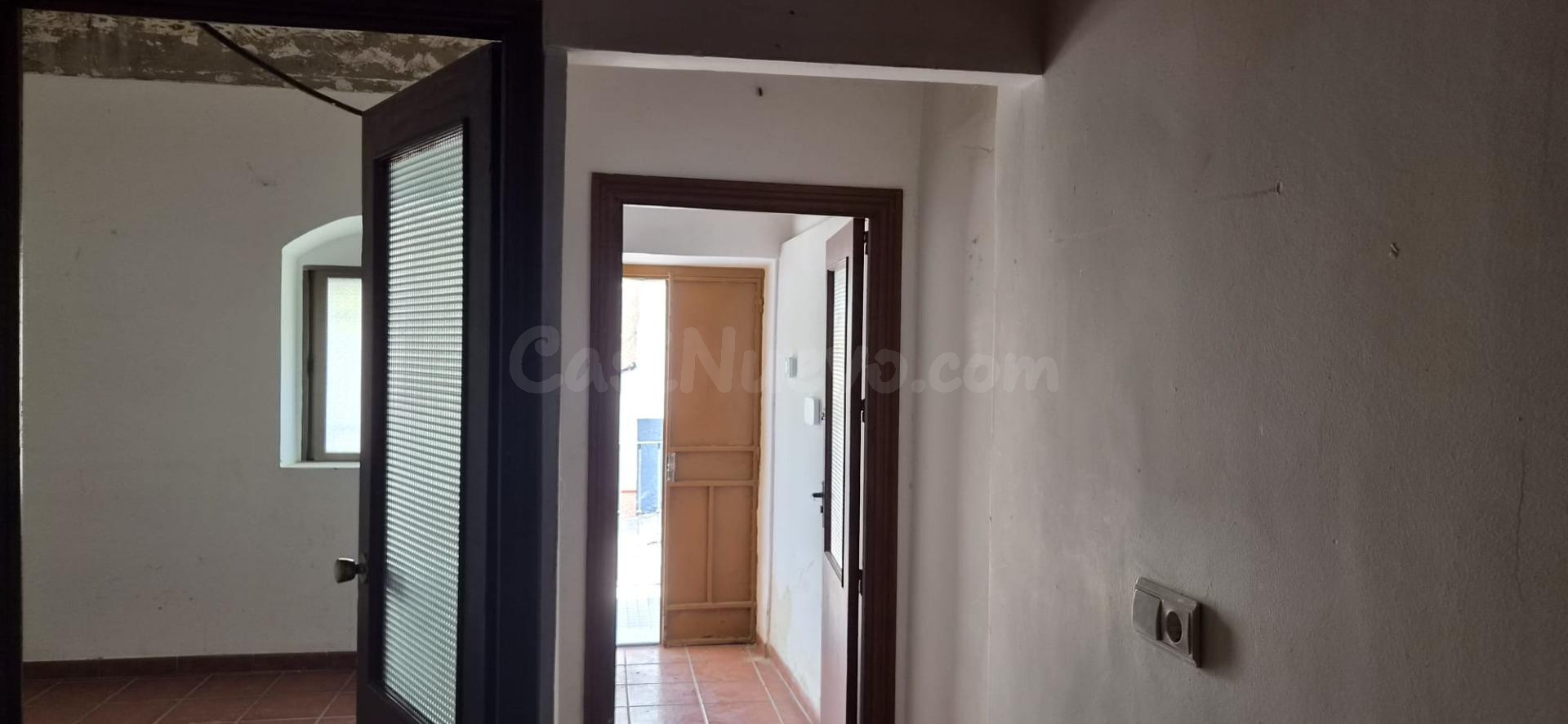 CASA INDEPENDIENTE EN CALLE DIPUTACION PROVINCIAL - foto 3