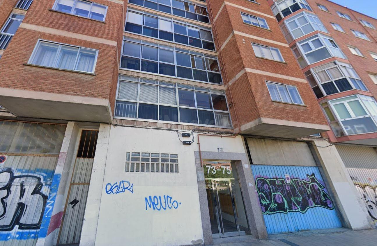 Se vende piso OKUPA en Calle Alfareros Nº 73 Burgos (Burgos) - foto 3