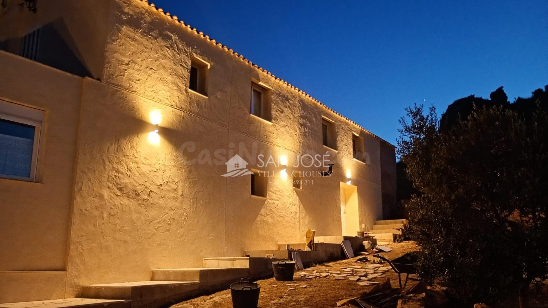 VENTA DE FANTASTICO CHALET EN ASPE - foto 5