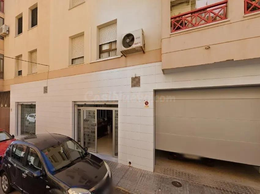 Se vende casa OKUPADA en Ejido (Almería). - foto 4