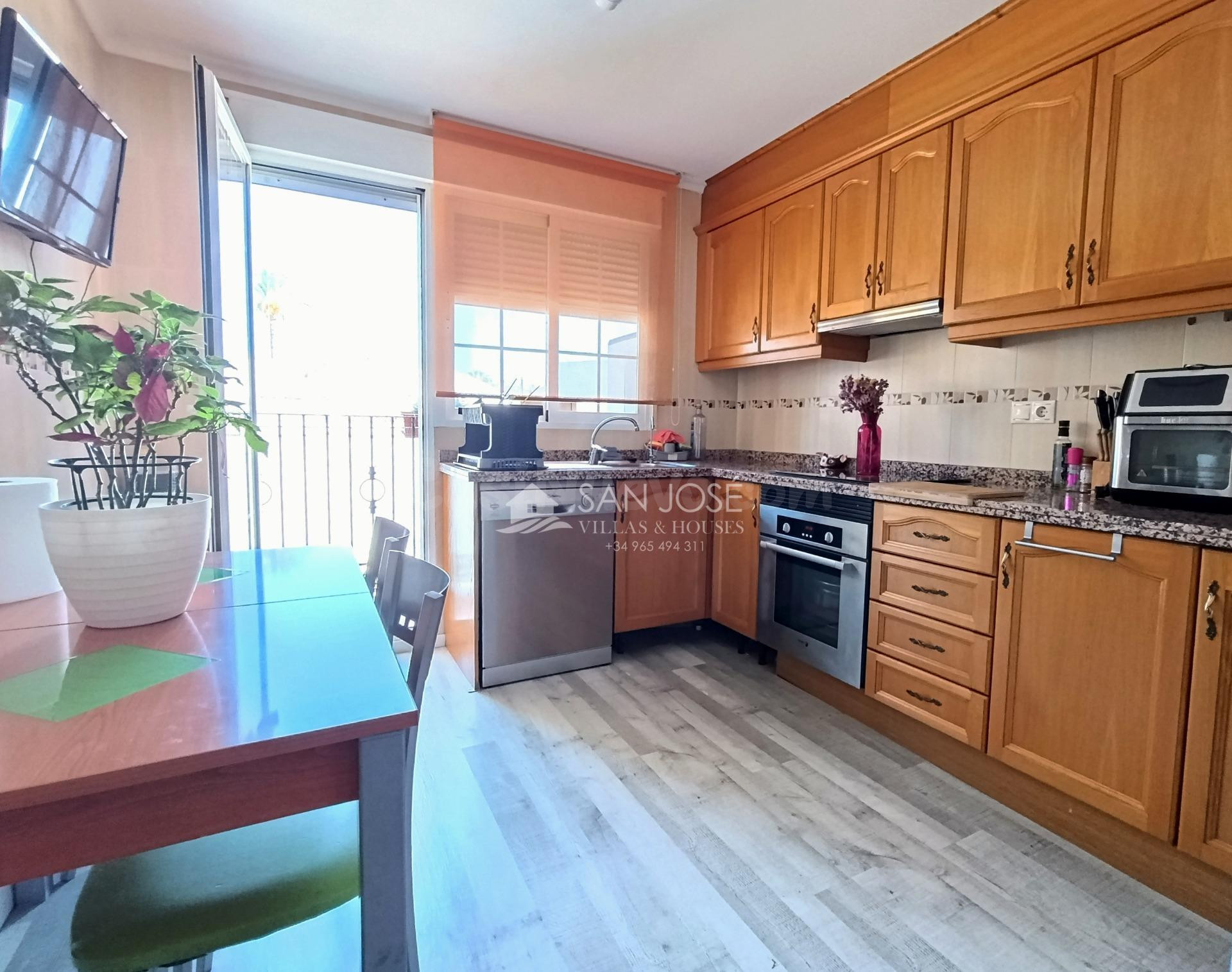 SE VENDE ESPECTACULAR PISO CON DOS PATIOS EN MONFORTE DEL CI - foto 4