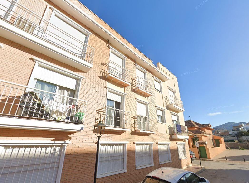 Se vende casa adosada OKUPADA en Azucena Turre (Almería)