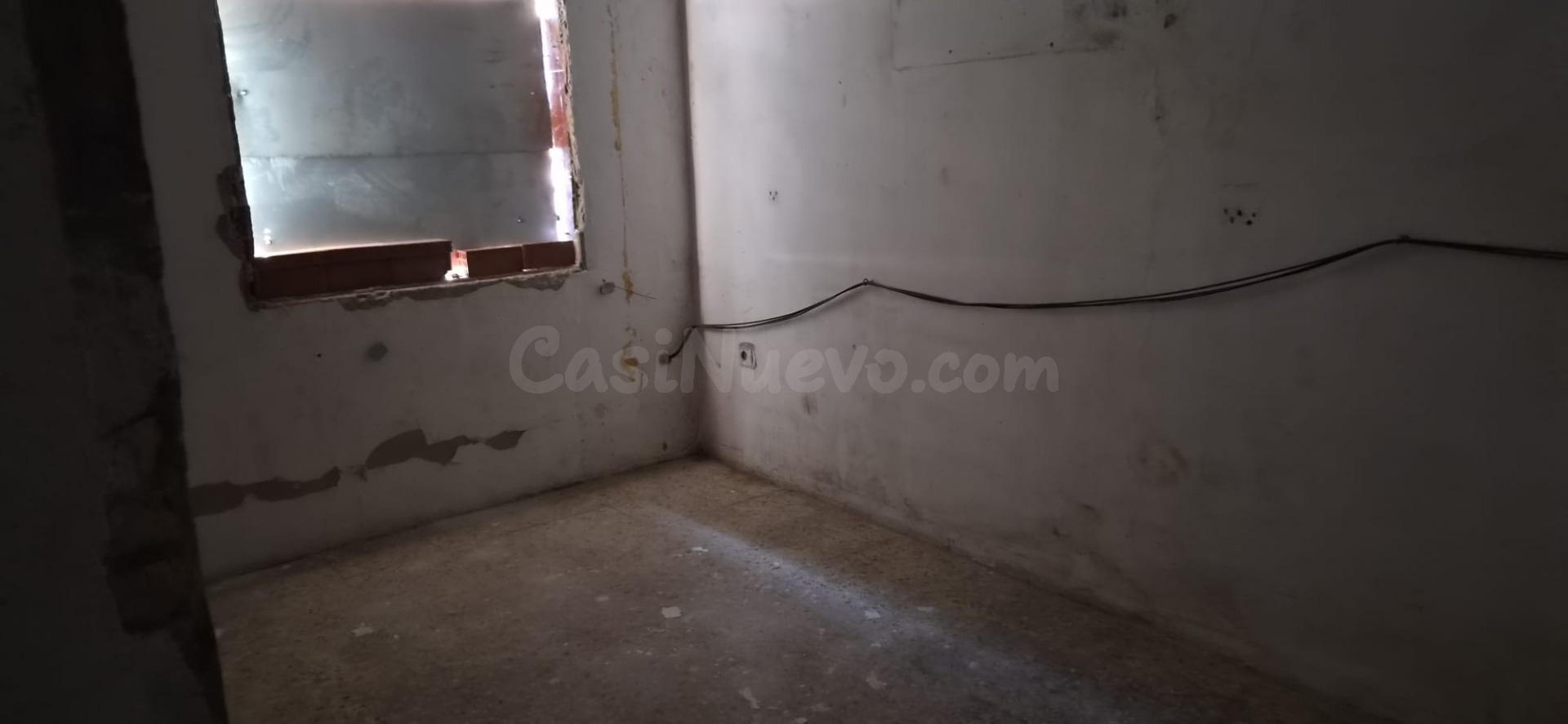 VENTA DE FINCA PARA REFORMAR INTEGRAMENTE, JEREZ DE LA FRONT - foto 3