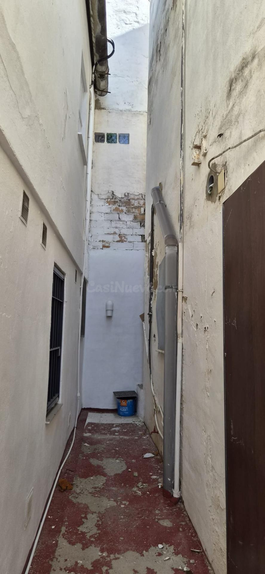 VENTA DE FINCA PARA REFORMAR INTEGRAMENTE, JEREZ DE LA FRONT - foto 4