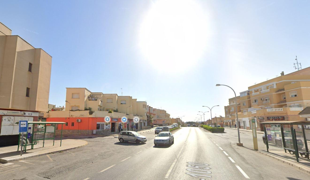 Se vende piso OKUPA en Mojonera Ejido (El) (Almería) - foto 2