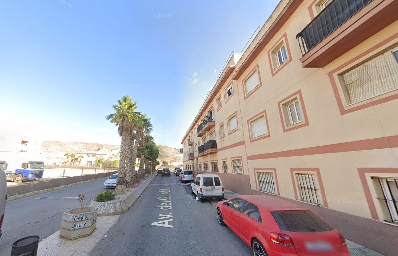 Se vende piso OKUPA en Vícar (Almería). - foto 3