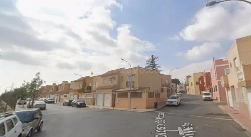 Se vende casa independiente OKUPA en Huércal de Almería (Alm