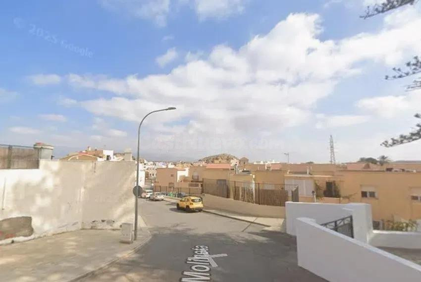 Se vende casa independiente OKUPA en Huércal de Almería (Alm - foto 3