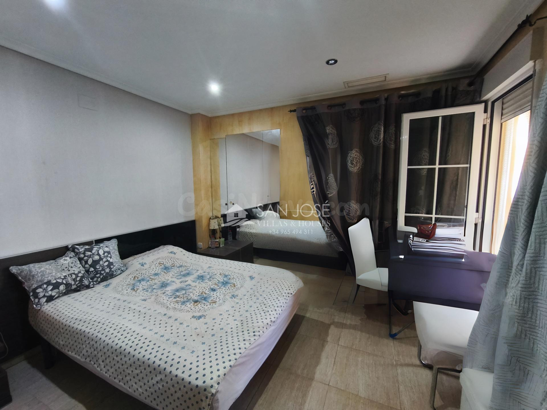 SE VENDE MAGNIFICO PISO CON ASCENSOR Y GARAJE EN ASPE - foto 4