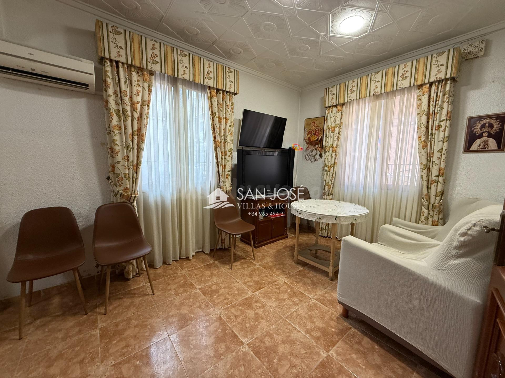 SE VENDE EN ASPE CASA ESQUINA CON AMPLIA TERRAZA - foto 5