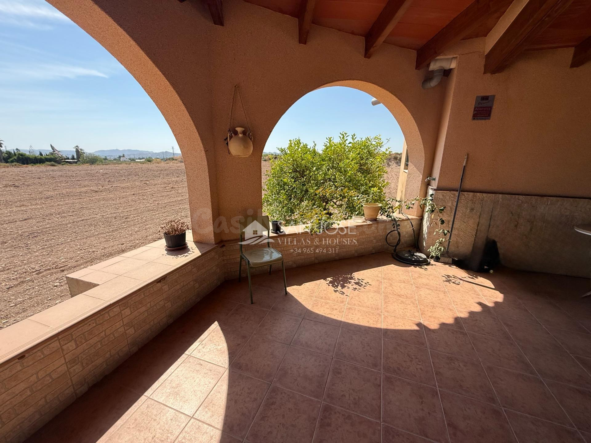 SE VENDE CHALET EN NOVELDA - foto 3